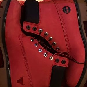 Mens Chicago Bulls Timberlands size 9